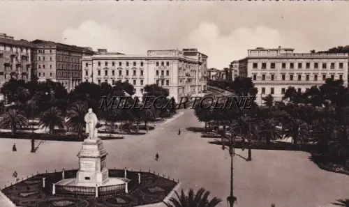 ANCONA: Piazza Cavour 1942