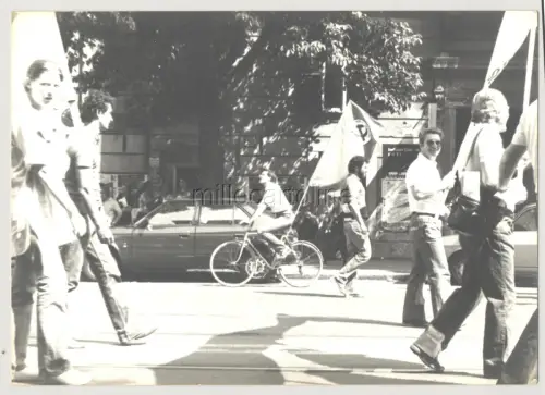 Rom 1979 - Foto Gewerkschaftsveranstaltung Metallmechaniker - PCI-Flaggen