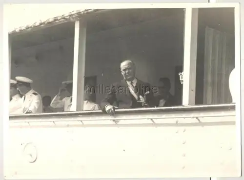 1934 Nave Conte Grande: Warten auf Don Orione und Card. Eugenio Pacelli