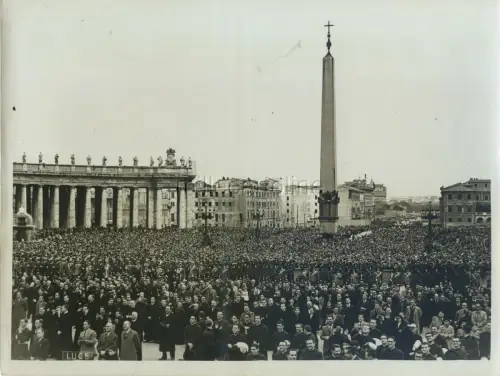 ROM 24. MÄRZ 1940 Pius XII. Segen für das Volk urbis et orbi