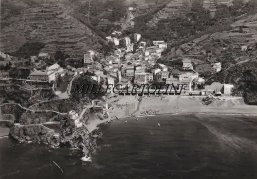 MONTEROSSO: Panorama aus dem Flugzeug