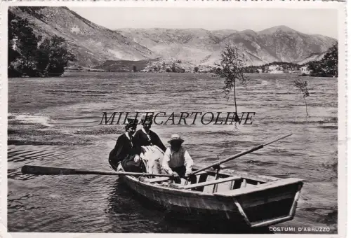 L'AQUILA: Costumi d'Abruzzo (Boot auf dem Scannosee) 1955