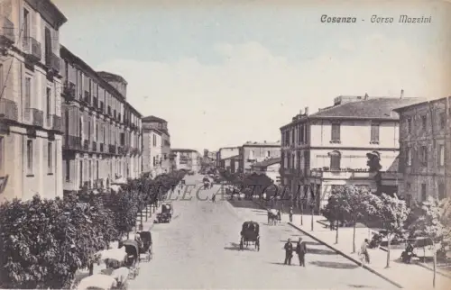 COSENZA: Corso Mazzini