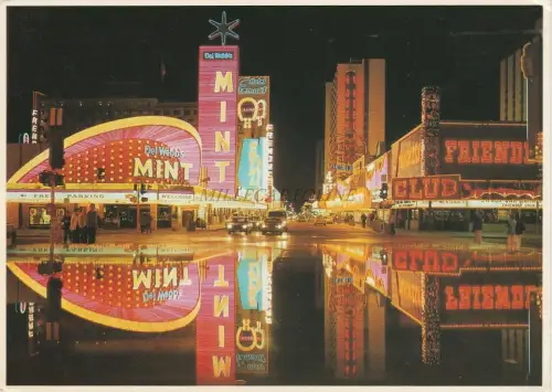 NEVADA - Las Vegas - Glamorous downtown