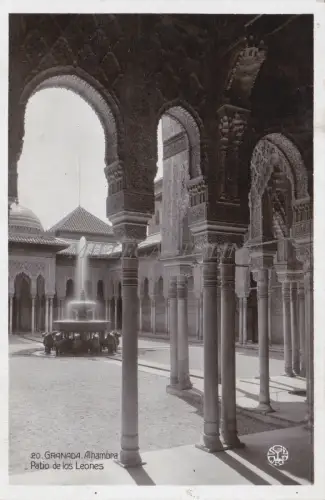 SPANIEN - Granada - Alhambra - Patio de los Leones - Foto Postkarte