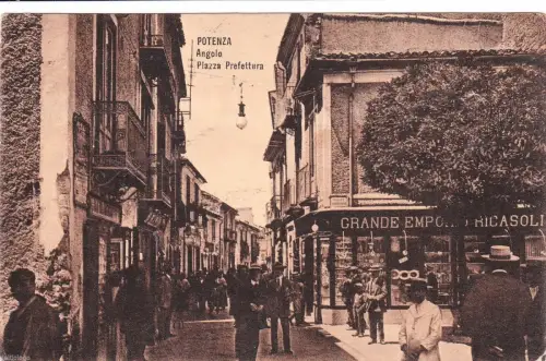 # LEISTUNG: ECKE PIAZZA PRETURA