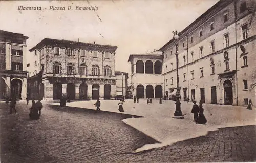 #MACERATA: PIAZZA VITTORIO EMANUELE