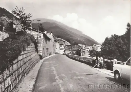 SERRAVALLE DI CHIENTI - Panoramablick