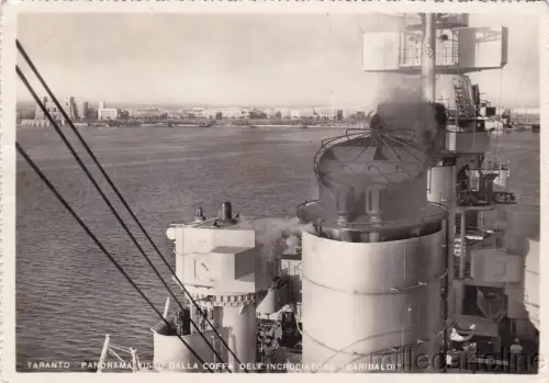 * TARENT - Panorama von der Coffa dell'Incruciatore Garibaldi 1951 aus gesehen