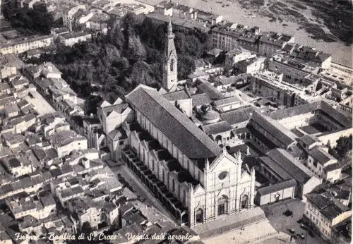 #FLORENZ: BASILIKA S. CROCE - BLICK AUS DEM FLUGZEUG