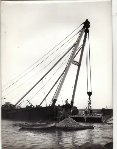 #EMPEDOCLE PORT: THERMOELEKTRISCHES KRAFTWERK - VERLEGUNG DURCH... FOTO