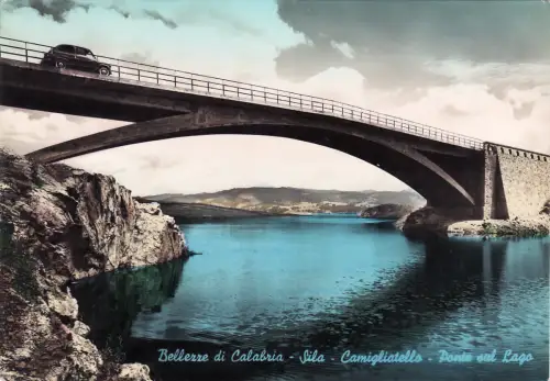 #CAMILLIATELLO: BRÜCKE ÜBER DEN SEE