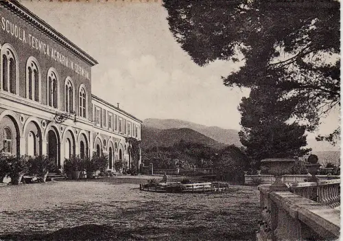 #FABRIANO: AGRARTECHNISCHE SCHULE N. SERAFINI