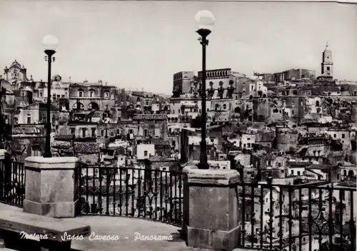 #MATERIAL: SASSO CAVEOSO - PANORAMA