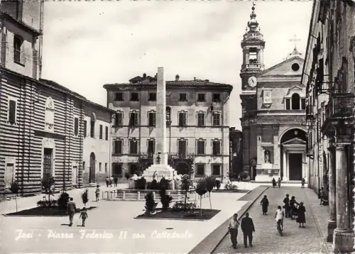 #JESI: FRIEDRICHSPLATZ II MIT KATHEDRALE