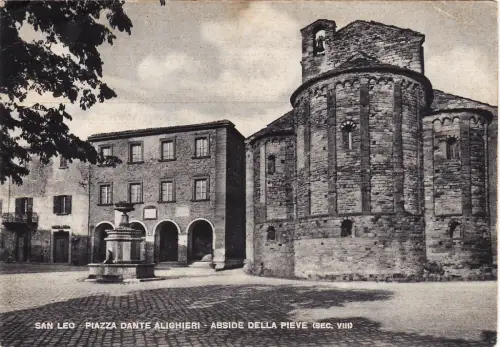 #SAN LEO: PIAZZA DANTE ALIGHIERI - APSIDE DELLA PIEVE