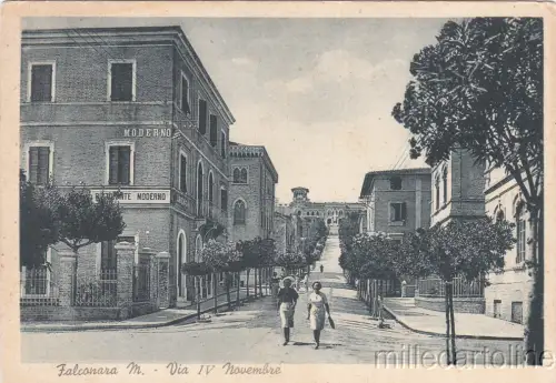 * FALCONARA MARITTIMA - Via IV Novembre, Modernes Restaurant