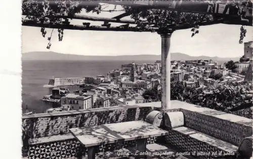 #GAETA: DAS PERGOLA-FLUGZEUG WARTET AUF DEN MALER UND DEN DICHTER