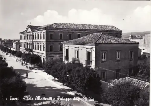 #LOCRI: VIALE MATTEOTTI E PALAZZO DEGLI OFFICIO