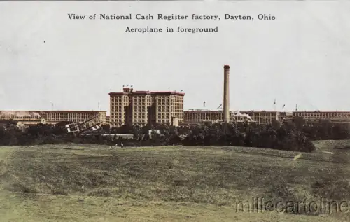 * DAYTON - Ansicht der National Cash Register Factory, Flugzeug im Vordergrund