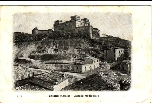 #CELANO: MITTELALTERLICHES SCHLOSS