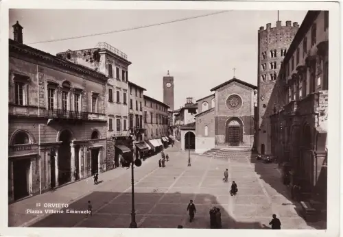 #ORVIETO: PIAZZA VITTORIO EMANUELE