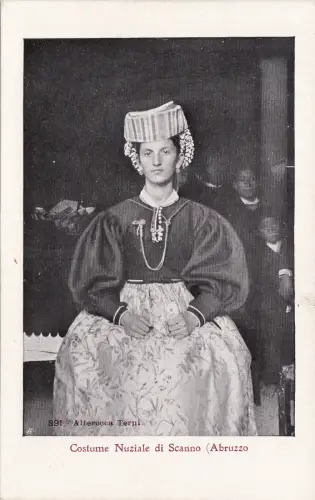 #SCANNO: HOCHZEITSKOSTÜM