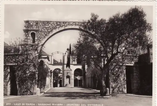 #GARDONE RIVIERA - ENTGANG ZUM SIEGREICH