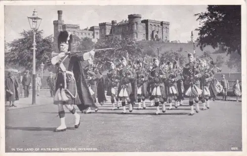 SCHOTTLAND - Inverness, im Land der Kilt und Tartane, Postkarte 1955