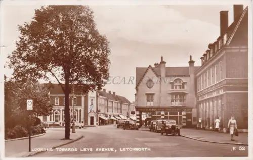 ENGLAND - Looking Towards Leys Avenue, Letchworth, Postkarte 1958