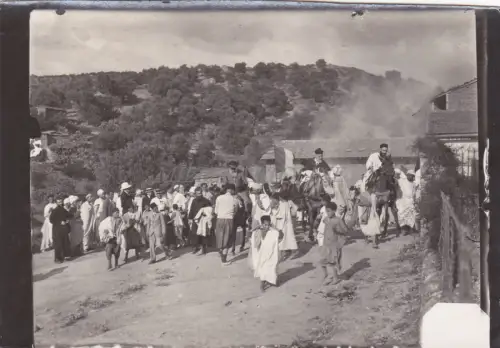 ALGERIEN - Ankunft des Erzbischofs von Algier zur Bu-Noh-Mission - Foto