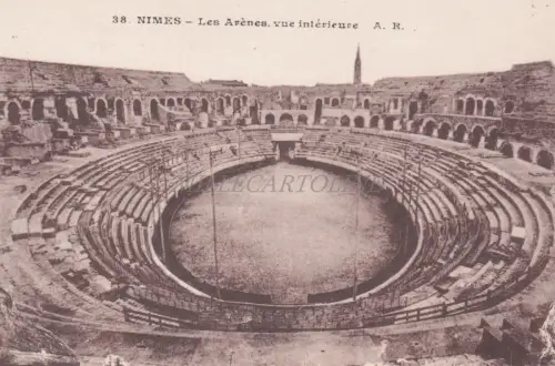FRANKREICH - Nimes - Les Arènes, Innenansicht