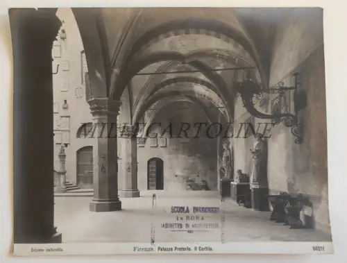 FLORENZ - Palazzo Pretorio, Il Cortile, Foto