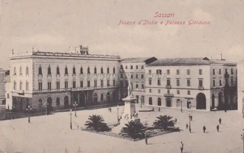 SASSARI - Piazza d'Italia und Palazzo Giordano