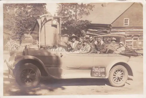 NEW YORK - Glen Cove, Pikes Peak 1928, Auto - Foto