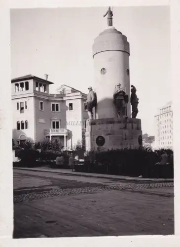 ROM - Quartier Nomentano - Denkmal für die gefallenen Finanziers - Fotografie