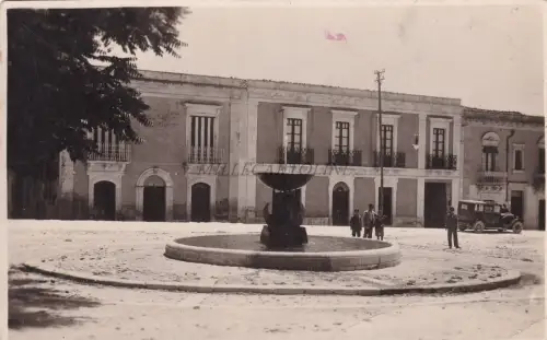 FERLA (Syrakus) - Littorio-Brunnen - Foto um 1930