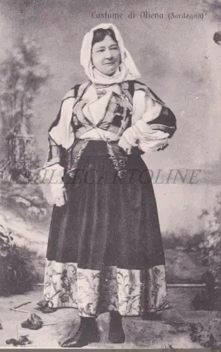 OLIENA - Kostüm, Postkarte