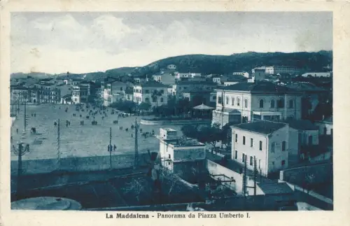 LA MADDALENA - Panorama von der Piazza Umberto I 1932 Postkarte Ed.Caprilli