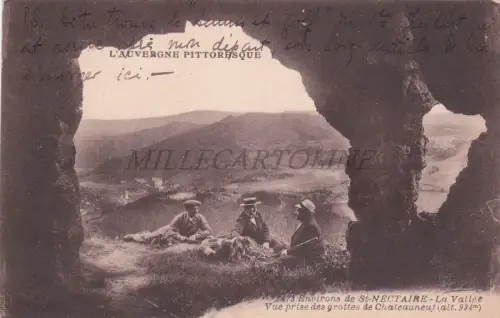 FRANKREICH - St Nectaire, La Vallée, Vue des grottes de Chateaunef, Postkarte 1923