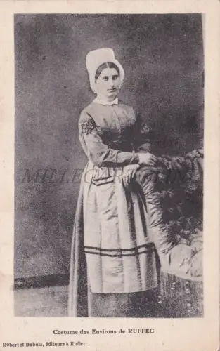 FRANKREICH - Ruffec, Tracht, Postkarte 1919