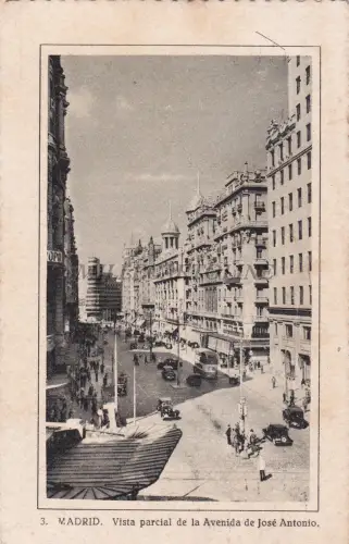 SPANIEN - Madrid - Teilansicht der Avenida de José Antonio 1951