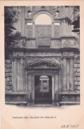 SPANIEN - Granada - Fassade des Palastes von Karl V.