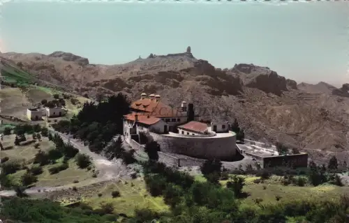 SPANIEN - Kanarische Inseln - Tejeda - Parador y Roque Nublo