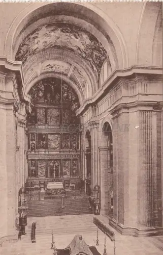 SPANIEN - El Escorial - Innenraum der Kirche