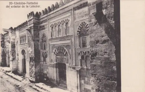 SPANIEN - Cordoba - Außenseiten der Kathedrale