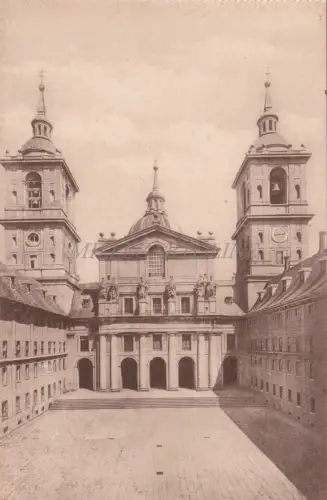 SPANIEN - El Escorial - Patio de los Reyes