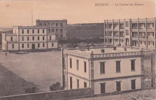 * TUNESIEN - Bizerte - La Caserne des Zouaves