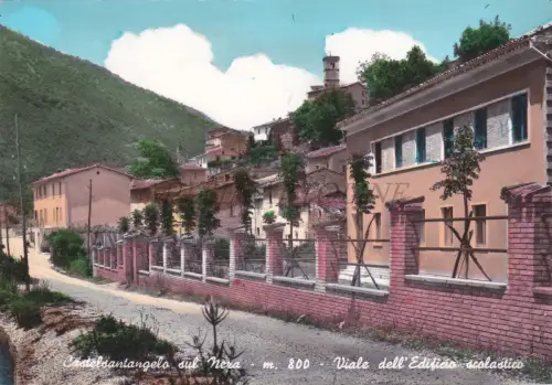 CASTELSANTANGELO SUL NERO - Viale dell'Edificio Scolastico, Foto Postkarte 1963