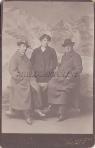 KABINETTFOTO - Schweiz, Flury, 2 Männer mit 1 Frau, Pontresina Engadin